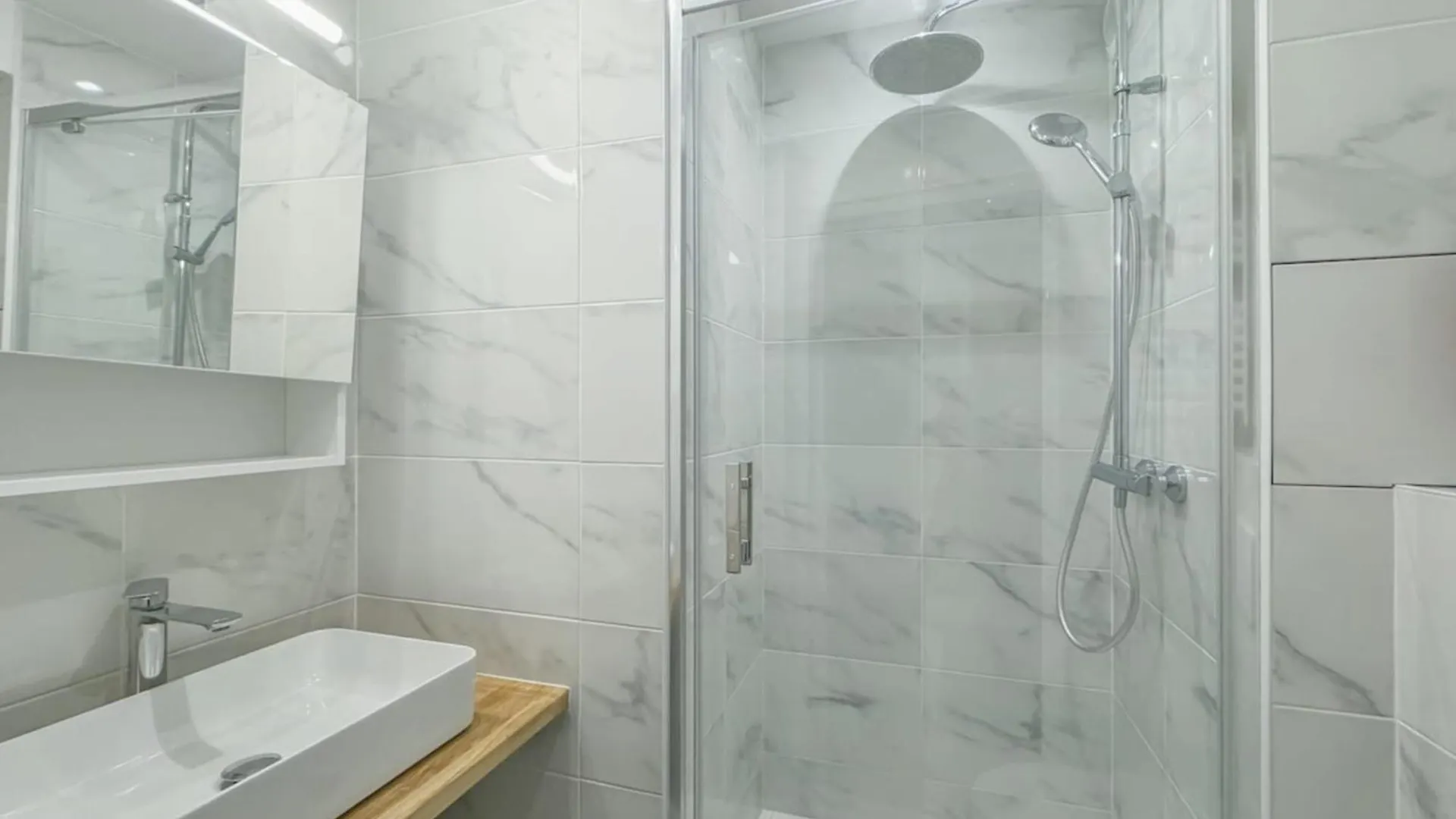 Flexliving - - Versailles Apartman